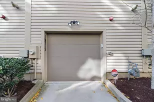 16313 Decker Pl, Rockville, MD 20855 - Photo 54