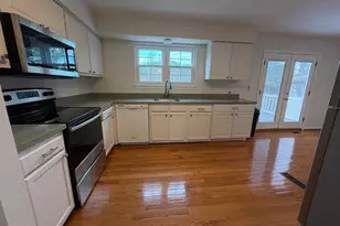 19442 Sandy Lake Dr, Gaithersburg, MD 20879 - Photo 2