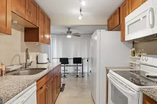 13201 Chalet Pl, Germantown, MD 20874 - Photo 10