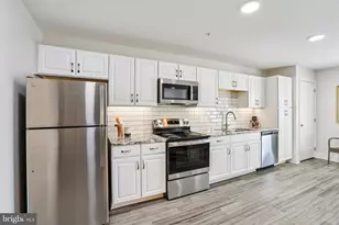 19500 Village Walk Dr, Montgomery Village, MD 20886 - Photo 8