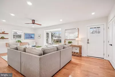 6001 Marquette Terrace, Bethesda, MD 20817 - Photo 6