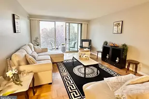 4977 Battery Ln, Bethesda, MD 20814 - Photo 1