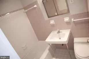 10401 Grosvenor Pl, Rockville, MD 20852 - Photo 56