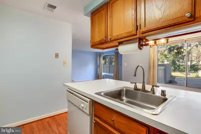 9410 Walburg Way, Gaithersburg, MD 20886 - Photo 14