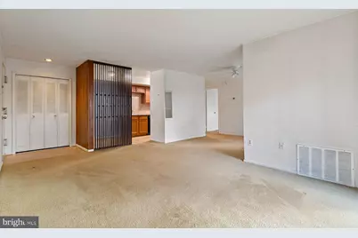 2305 Greenery Lane #T-4-3, Silver Spring, MD 20906 - Photo 4