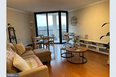 4242 East West Highway #708, Chevy Chase, MD 20815 - Photo 2