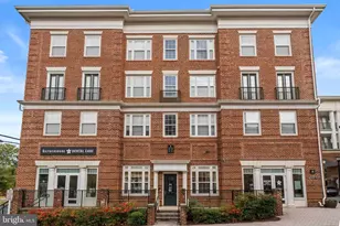 8 Granite Pl, Gaithersburg, MD 20878 - Photo 2