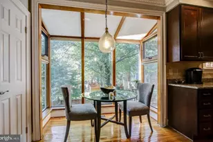 9936 Foxborough Cir, Rockville, MD 20850 - Photo 8