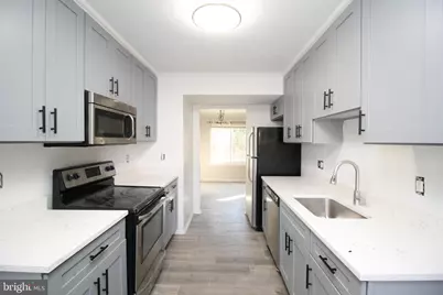 8943 Centerway Rd, Gaithersburg, MD 20879 - Photo 12