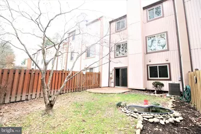8943 Centerway Rd, Gaithersburg, MD 20879 - Photo 2