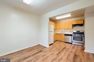 876 College Pkwy, Rockville, MD 20850 - Photo 14