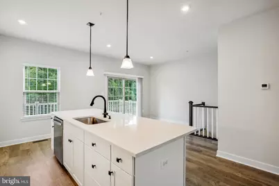 19753 Green Village Drive, Montgomery Village, MD 20886 - Photo 10