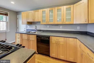 8617 Lynbrook Drive, Bethesda, MD 20814 - Photo 4