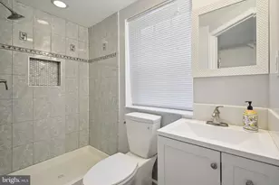 5817 Greentree Rd, Bethesda, MD 20817 - Photo 18