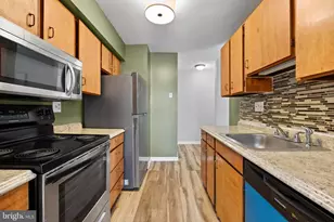 9320 Jarrett Ct, Montgomery Village, MD 20886 - Photo 6