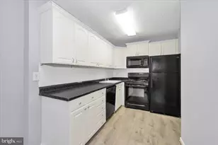 5225 Pooks Hill Rd, Bethesda, MD 20814 - Photo 16