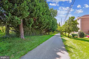 10940 Brewer House Rd, Rockville, MD 20852 - Photo 42