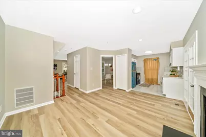 8648 Fountain Valley Drive, Montgomery Village, MD 20886 - Photo 16