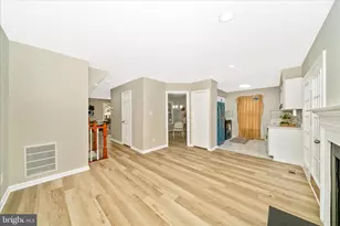 8648 Fountain Valley Dr, Montgomery Village, MD 20886 - Photo 16