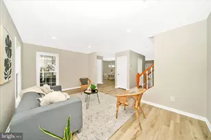 8648 Fountain Valley Dr, Montgomery Village, MD 20886 - Photo 6