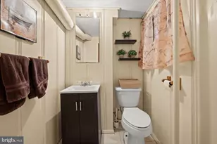 10505 Cascade Pl, Silver Spring, MD 20902 - Photo 24