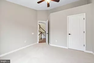 11909 Grey Hollow Ct, Rockville, MD 20852 - Photo 24