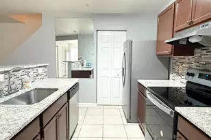 10128 Reprise Dr, Rockville, MD 20850 - Photo 4