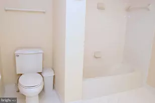 623 Hurdle Mill Pl, Gaithersburg, MD 20877 - Photo 24