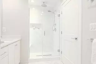 10326 Grosvenor Pl, North Bethesda, MD 20852 - Photo 18