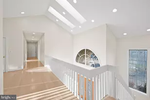 9809 Tibron Ct, Potomac, MD 20854 - Photo 14