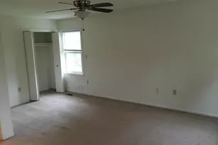 1 Apricot Ct, Gaithersburg, MD 20878 - Photo 2