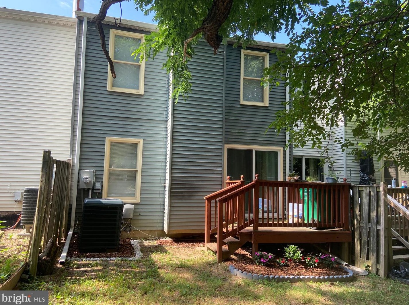 108 Middle Point Ct, Gaithersburg MD  20877-1837 exterior