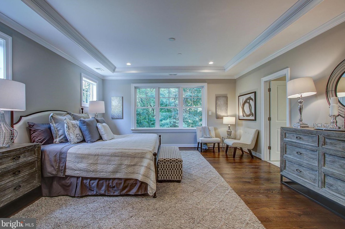 10100 Fleming Ave, Bethesda MD 20814-2120 exterior