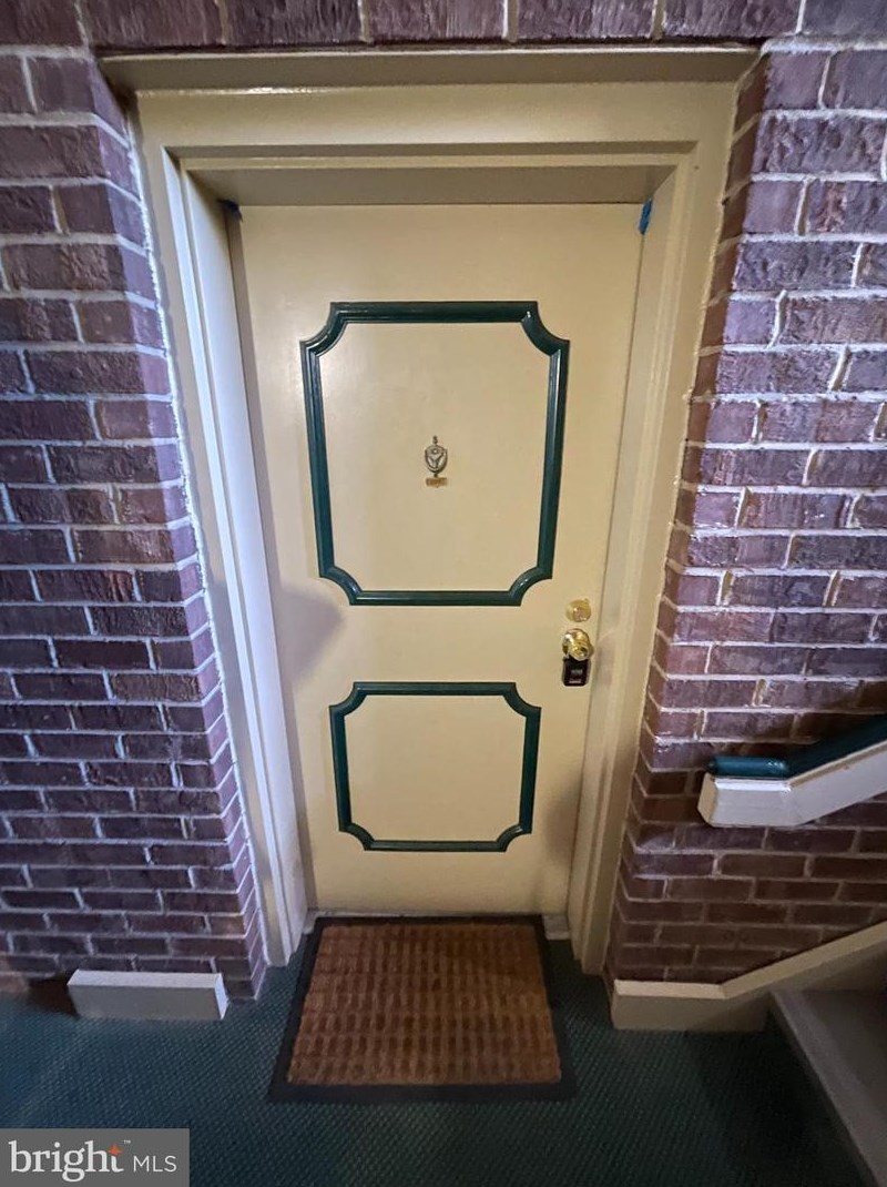 7902 Coriander Dr, Gaithersburg, MD 20879-5307