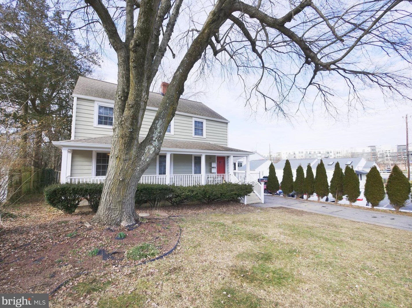 2 Cedar Ave, Gaithersburg, MD 20877-1961