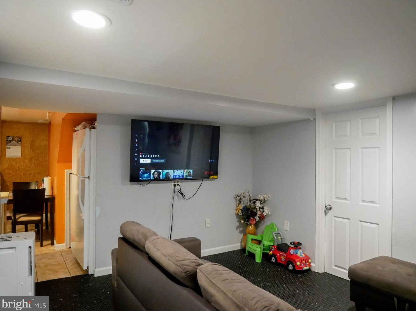 108 George St, Gaithersburg MD  20877-1932 exterior