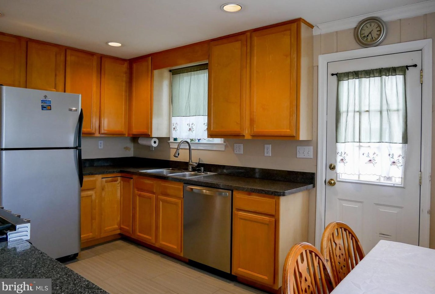 108 George St, Gaithersburg MD  20877-1932 exterior