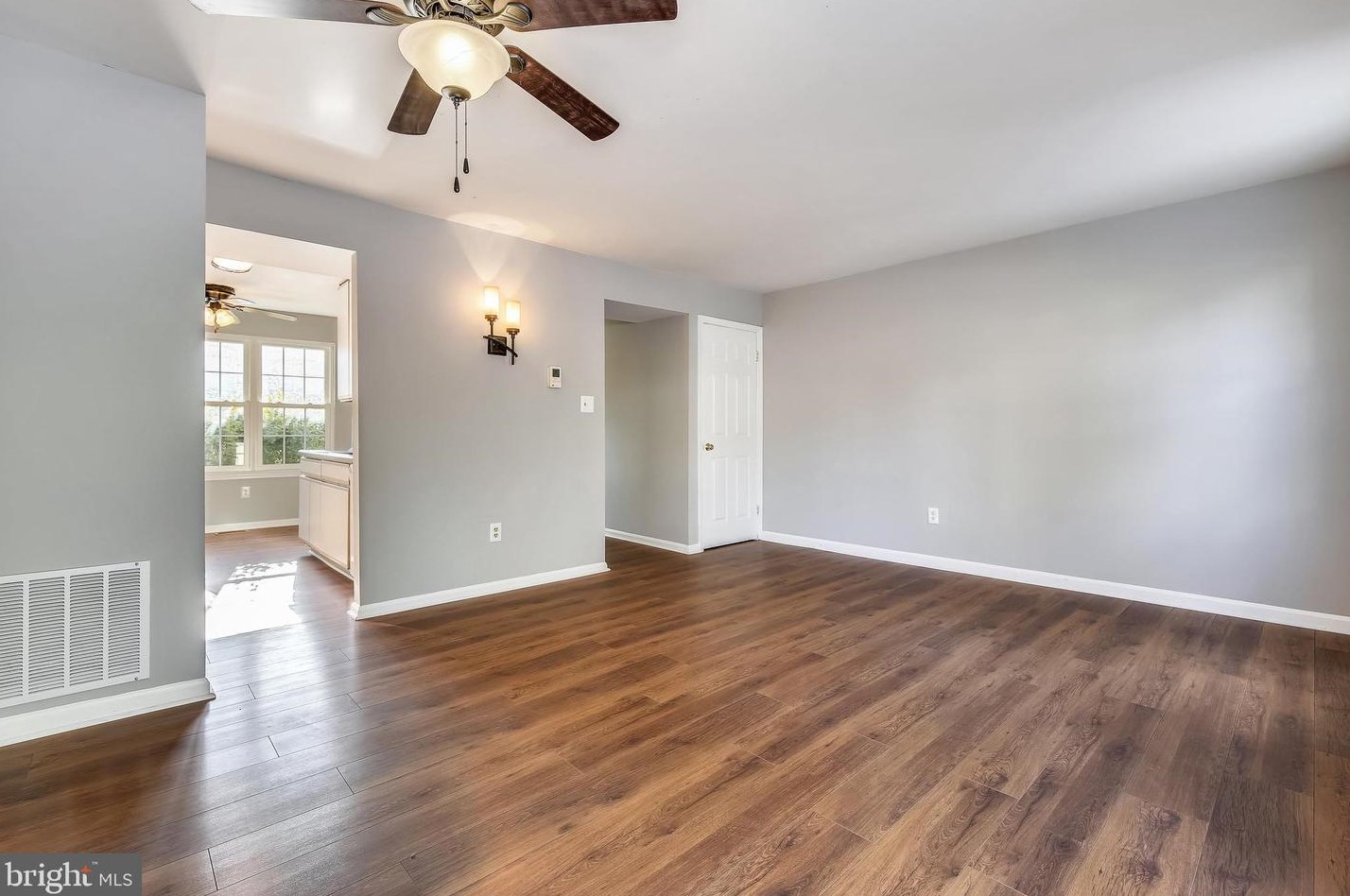 3 Blue Smoke Ct, Gaithersburg, MD 20879-1671