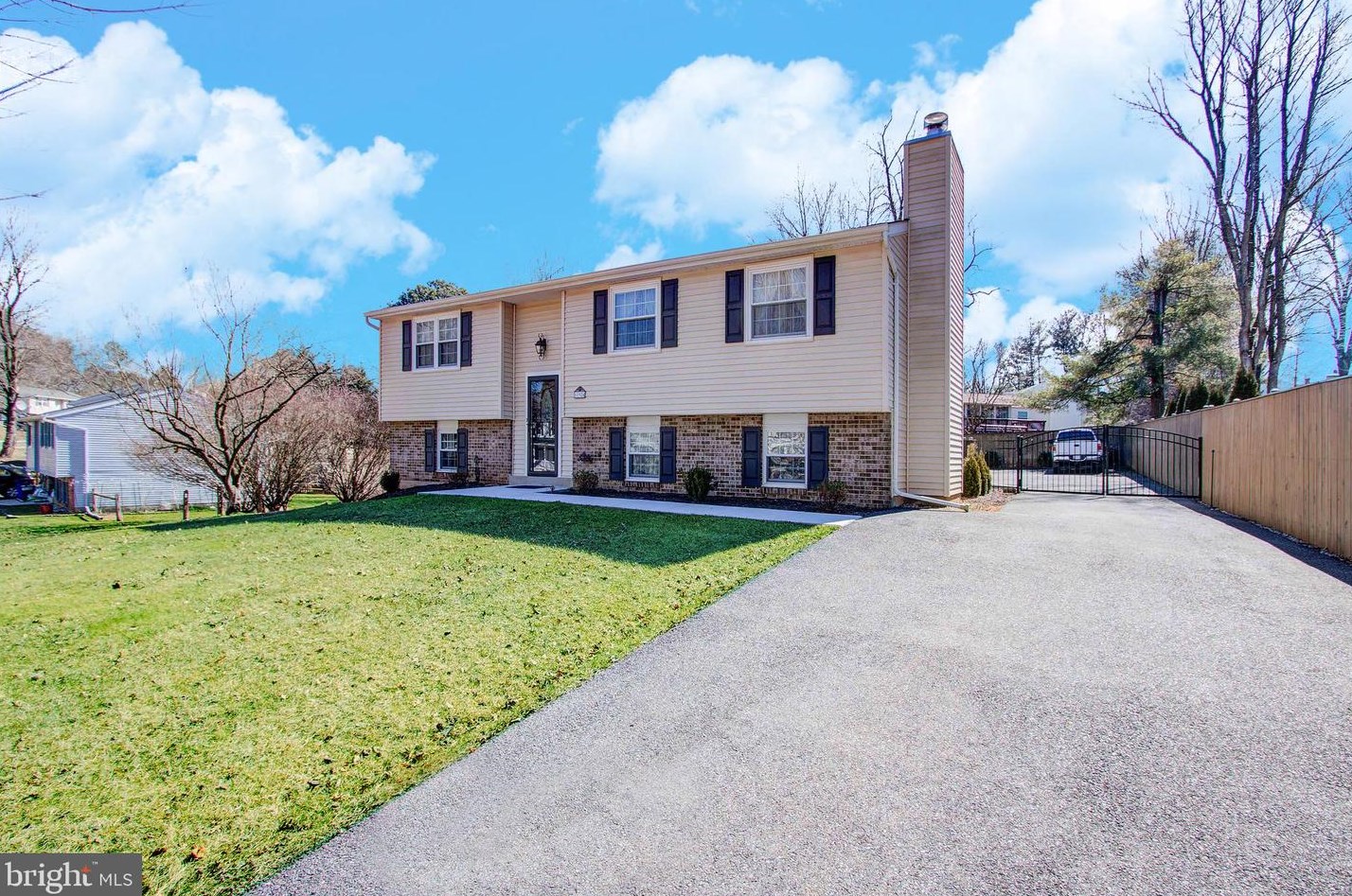 11924 Raven Rock Ter, Gaithersburg, MD 20878-2032