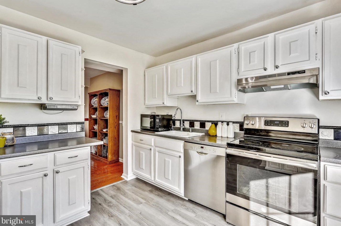 7 Appleseed Ln, Gaithersburg, MD 20878-2804