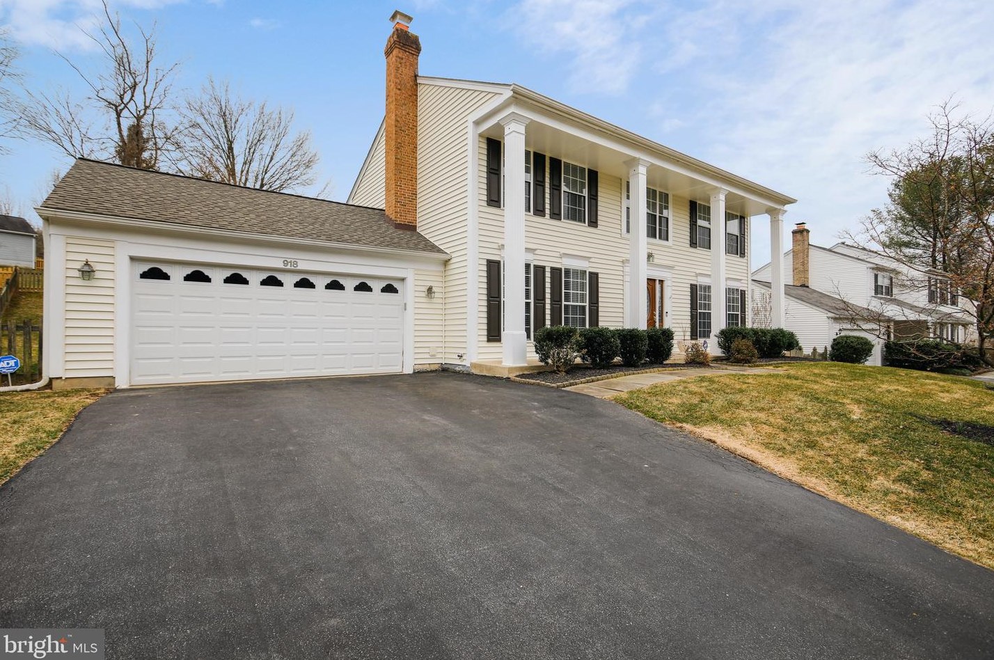 918 Pheasant Run Dr, Gaithersburg, MD 20878-1137