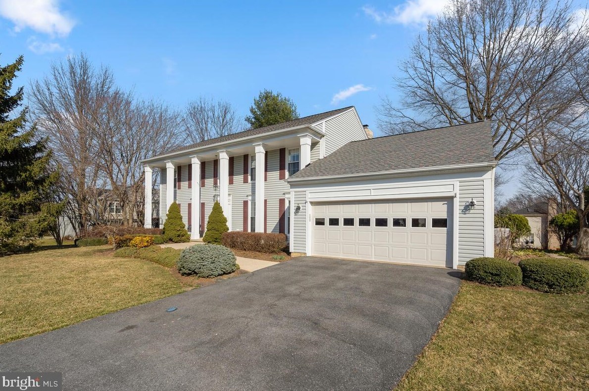 3332 Ashmore Ct, Olney, MD 20832-2530