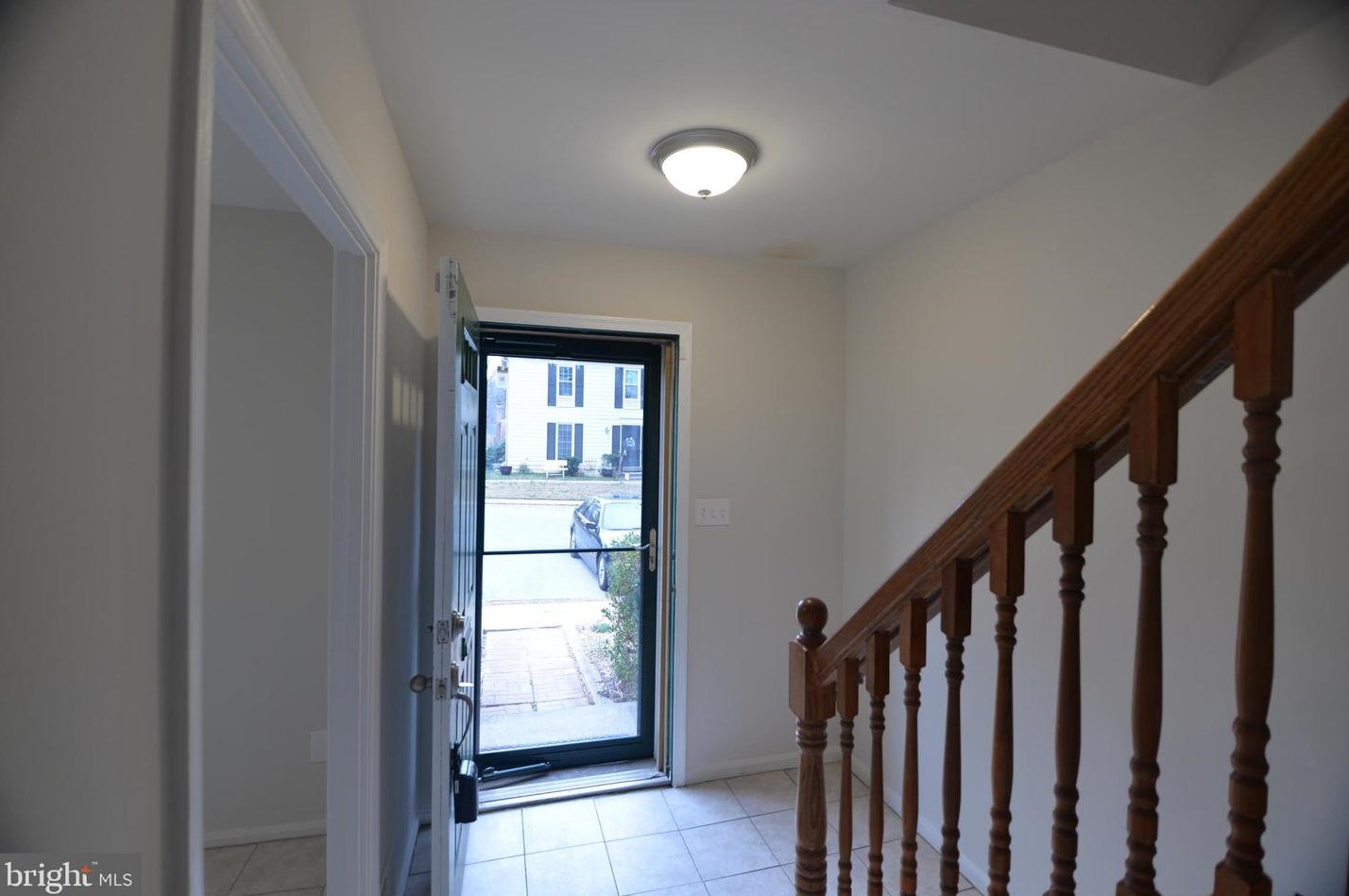 10039 Maple Leaf Dr, Gaithersburg MD  20879-1131 exterior