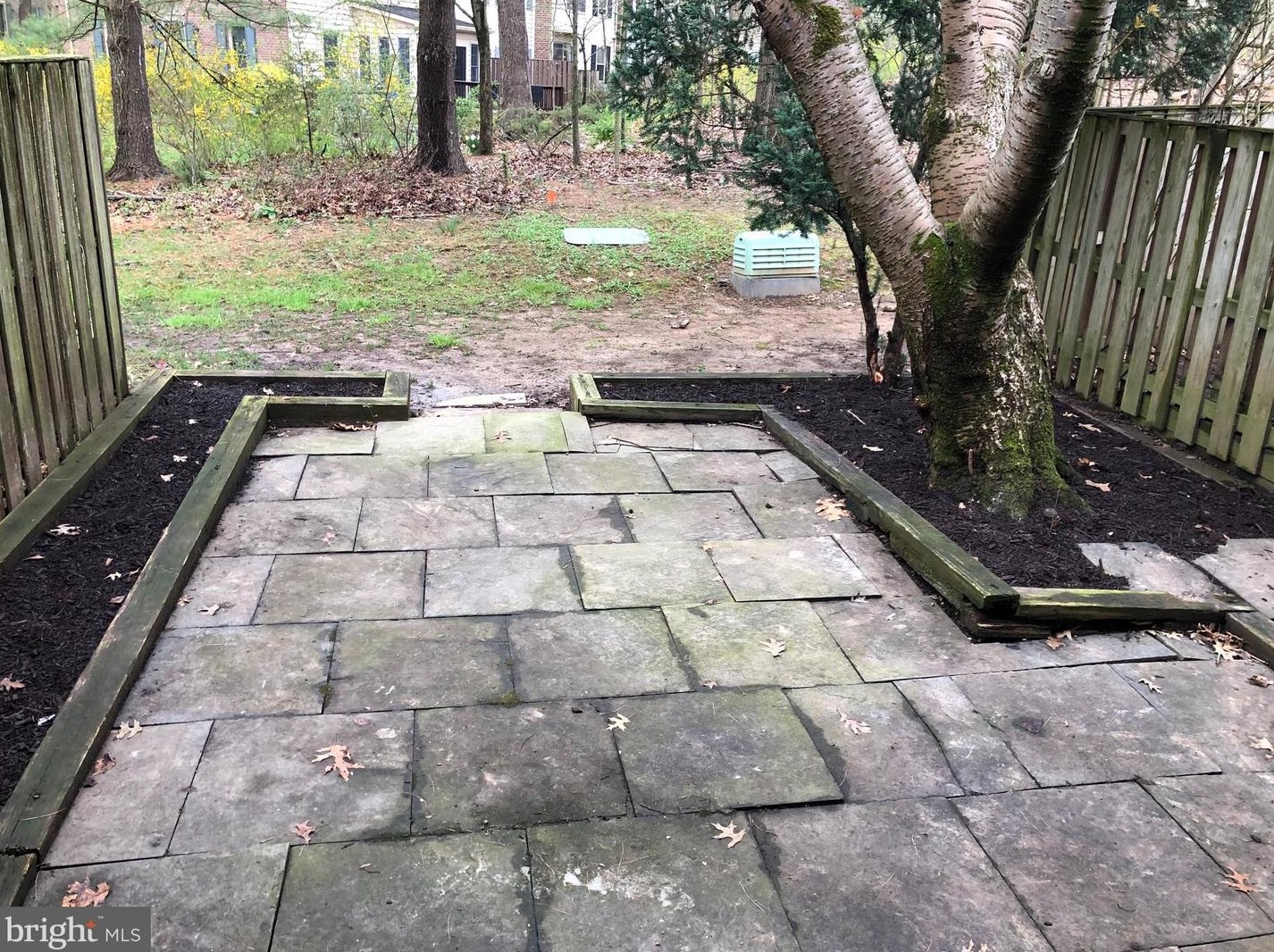 10039 Maple Leaf Dr, Gaithersburg MD  20879-1131 exterior