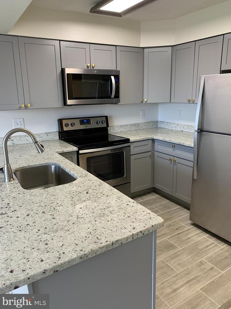 18166 Windsor Hill Dr, Olney, MD 20832-1469