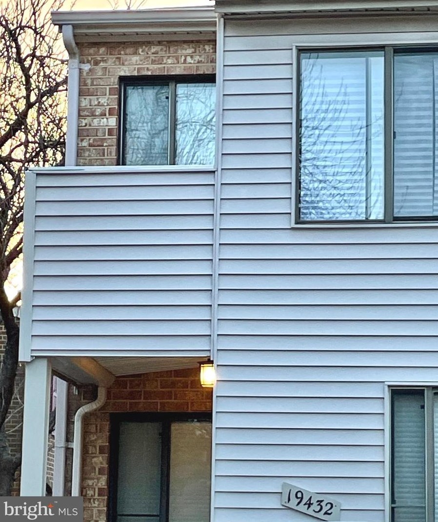 19432 Brassie Pl, Gaithersburg MD  20886-1916 exterior