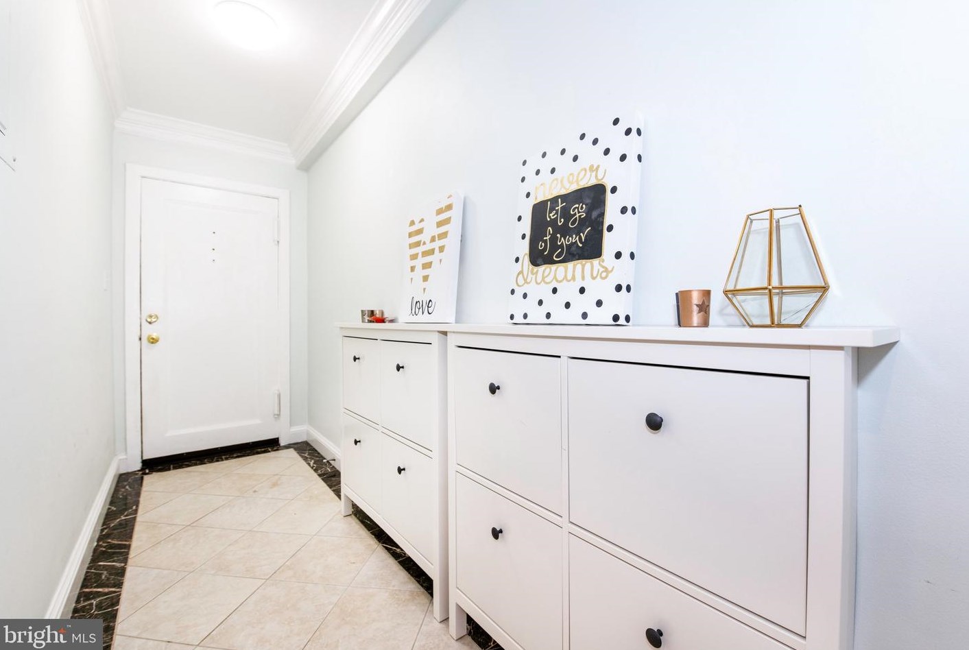 7036 Strathmore St #211, Bethesda, MD 20815