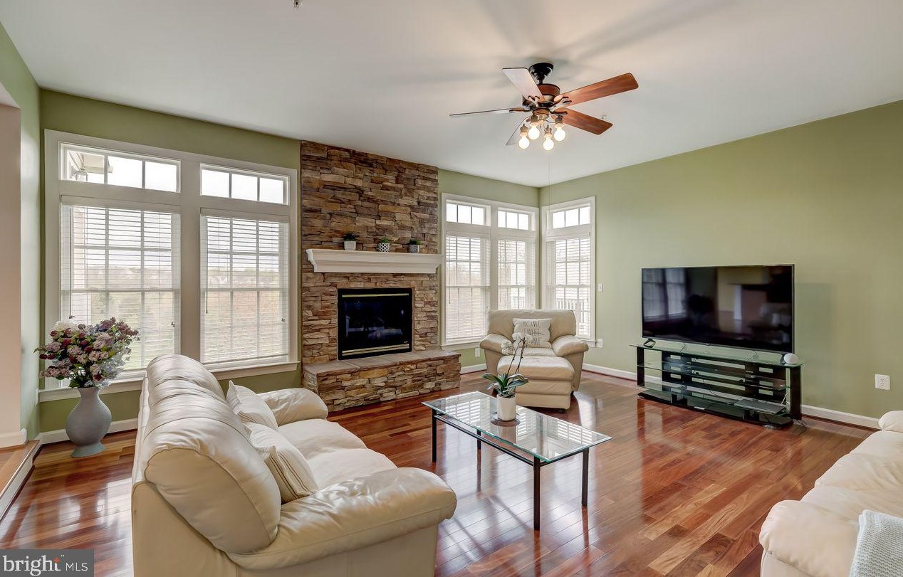 13215 Dutrow Dr, Clarksburg MD  20871-4345 exterior