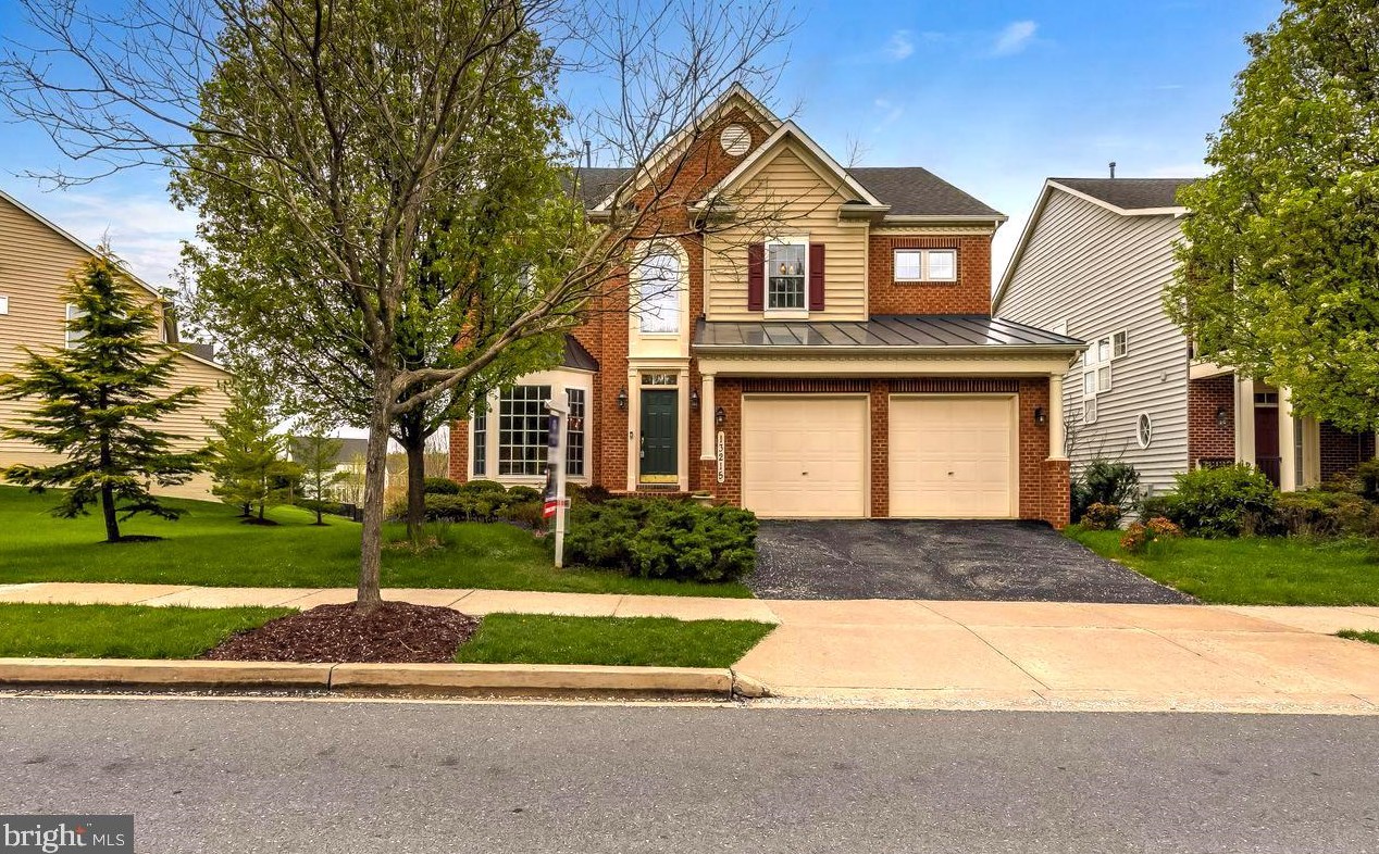 13215 Dutrow Dr, Clarksburg, MD 20871-4345