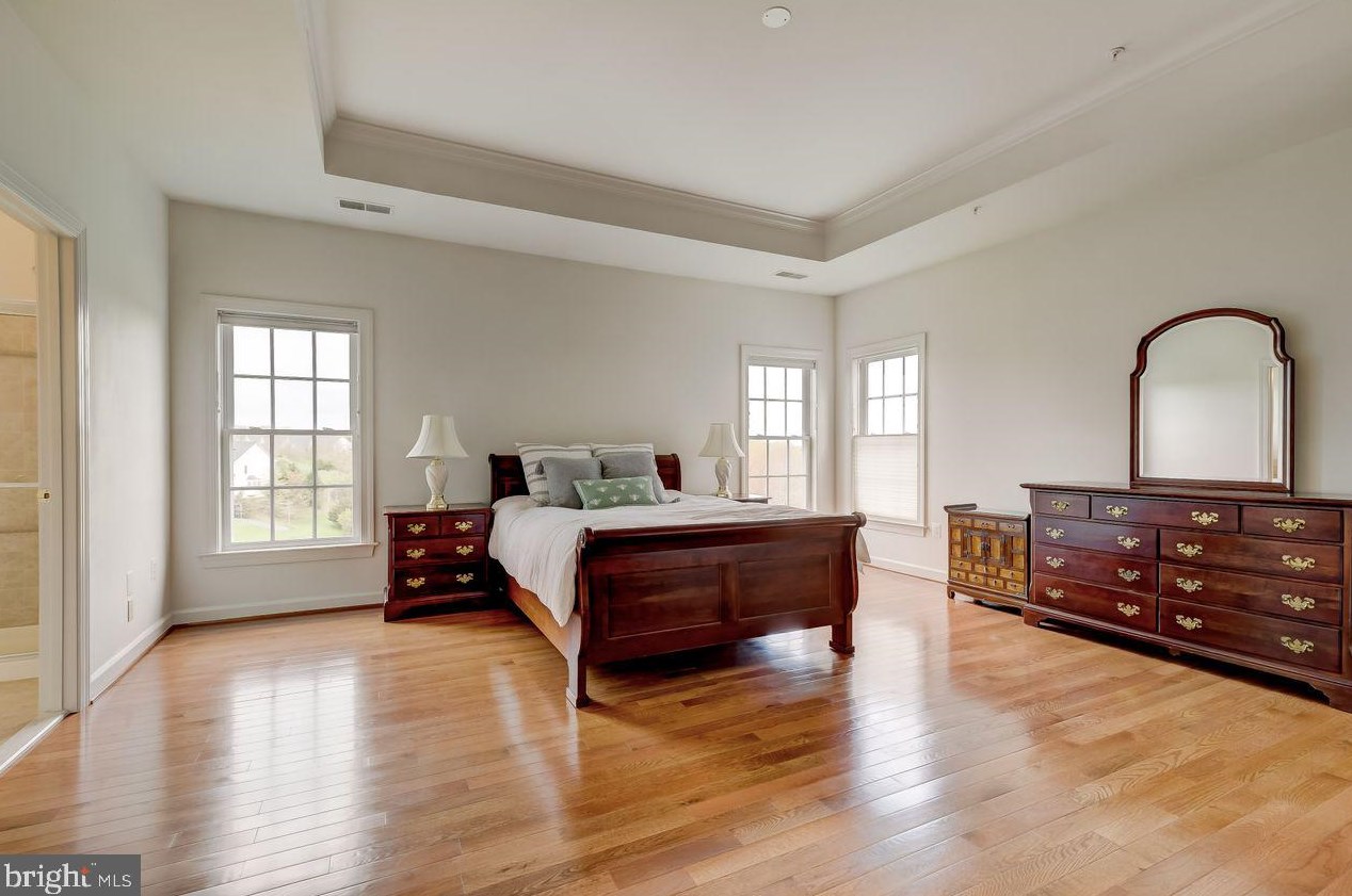 13215 Dutrow Dr, Clarksburg MD  20871-4345 exterior